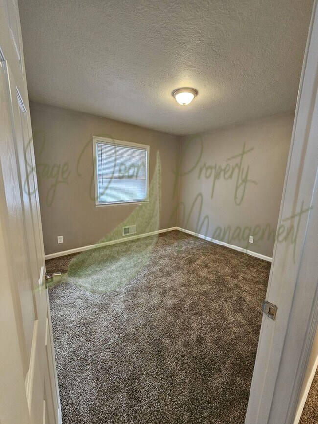 Building Photo - DESIRABLE RAYTOWN LOCATION!!!