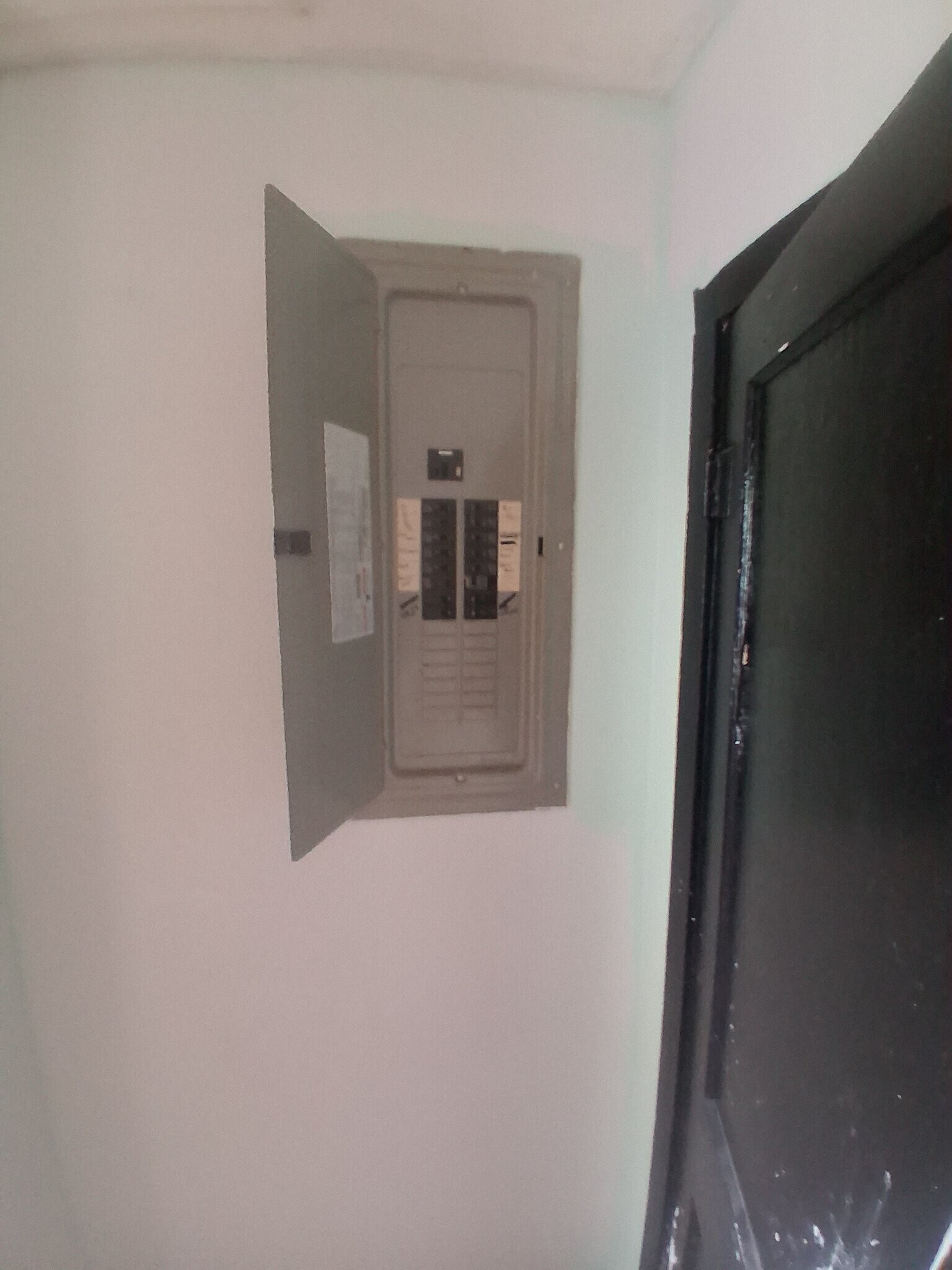 Building Photo - 11 B Ln