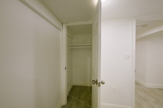 Building Photo - Charming & Renovated Petworth Rowhouse with Parking -  Available Now!