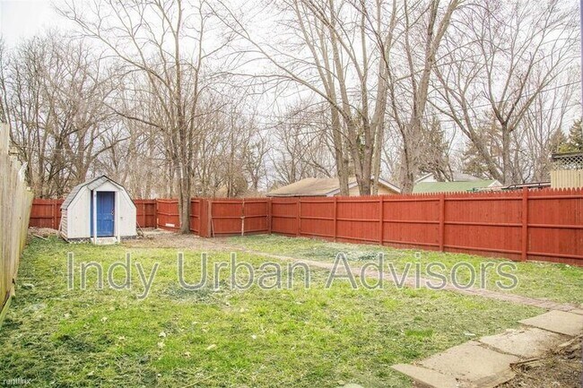 Building Photo - 1622 North Temple Avenue