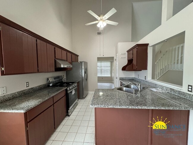 Building Photo - Charming 4-Bedroom Home in Parkwood Place, Bluewater Bay - Cul-de-Sac!