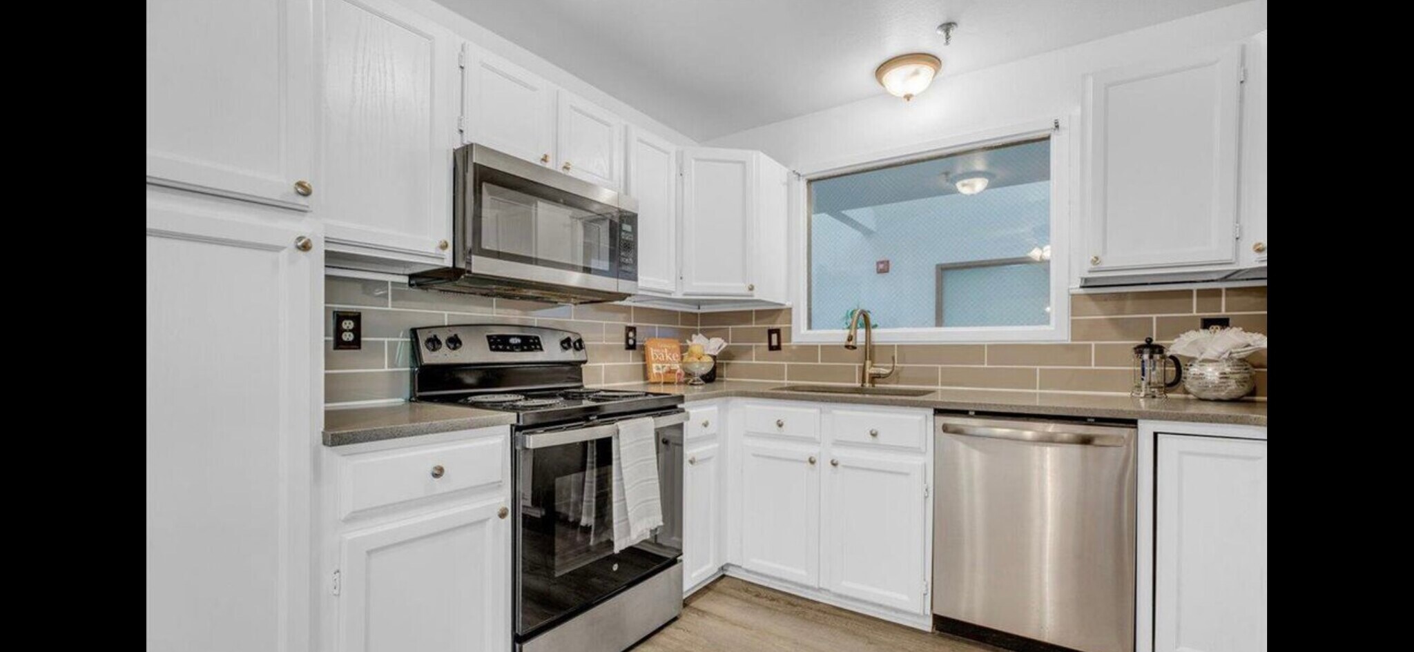 Building Photo - 50 19th Ave