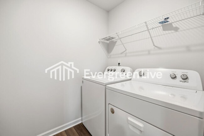 Building Photo - Coming Soon!