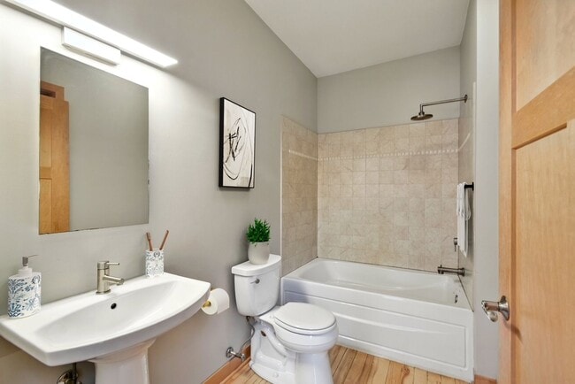 Building Photo - Newhall 29 LLC