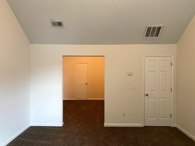 Building Photo - 1630 Tigris Ct