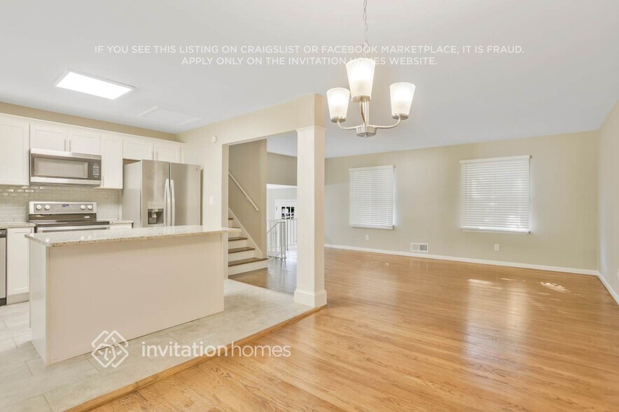 Building Photo - 2132 Rosewood Rd