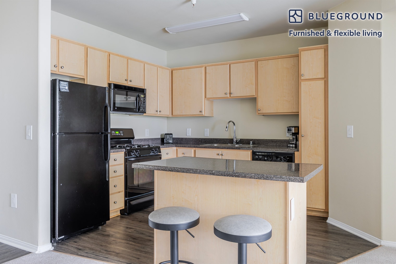 Building Photo - 5535 Westlawn Ave