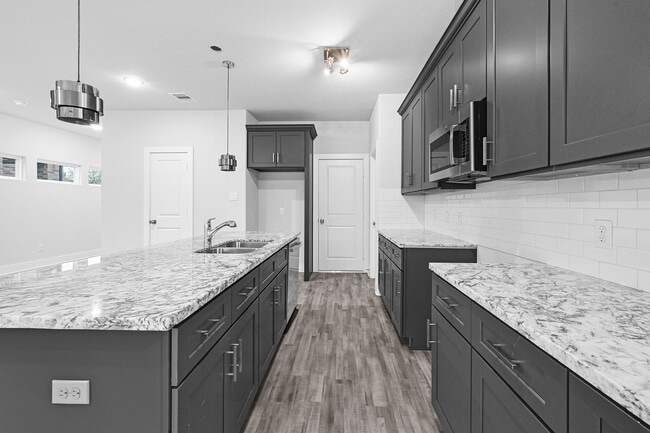 Building Photo - 4677 Bellfort Ave