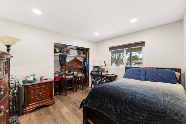 Building Photo - Beautiful 3 Bedroom Home in Norco