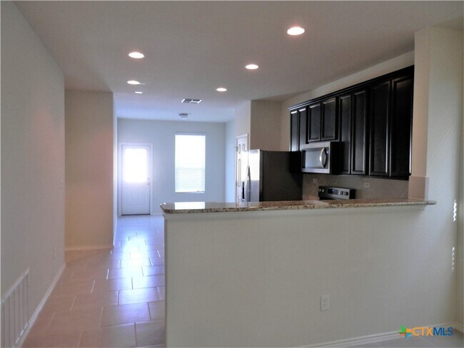 Building Photo - 334 Mistflower