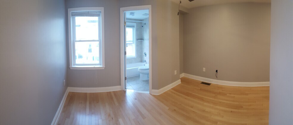 Building Photo - 721 S Ellwood Ave