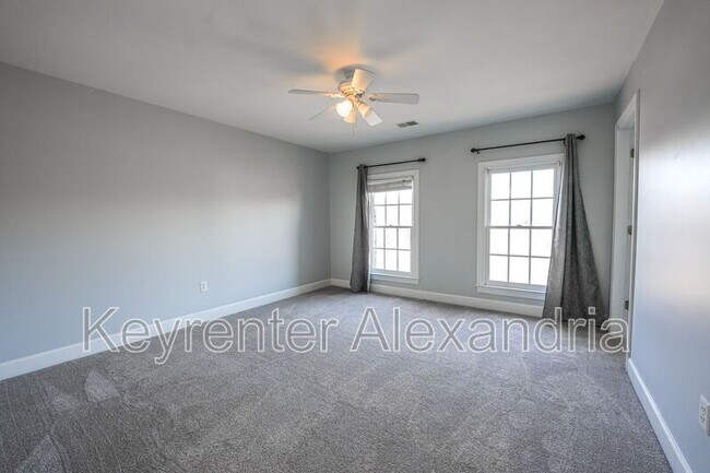 Building Photo - 13568 Heritage Farms Dr