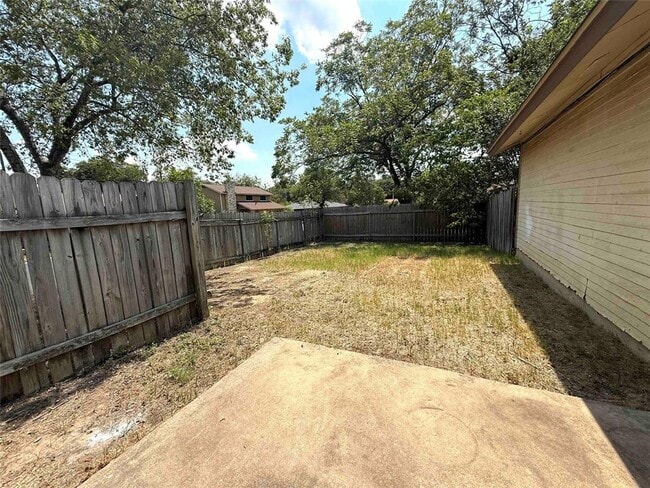 Building Photo - 10802 Lambert Cir