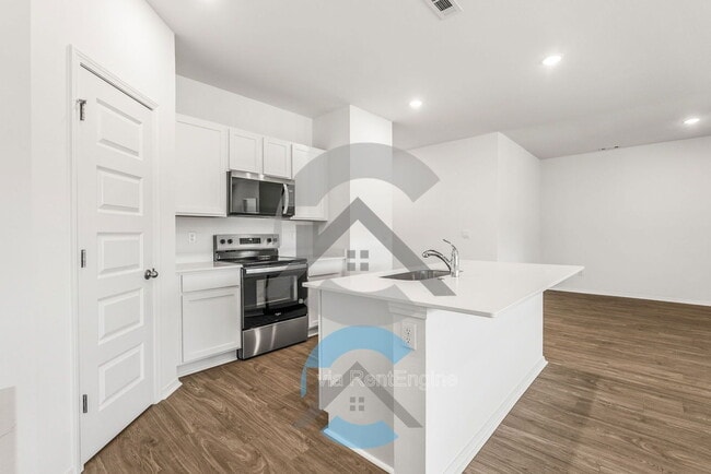 Building Photo - 20 E Sunbelt Ct