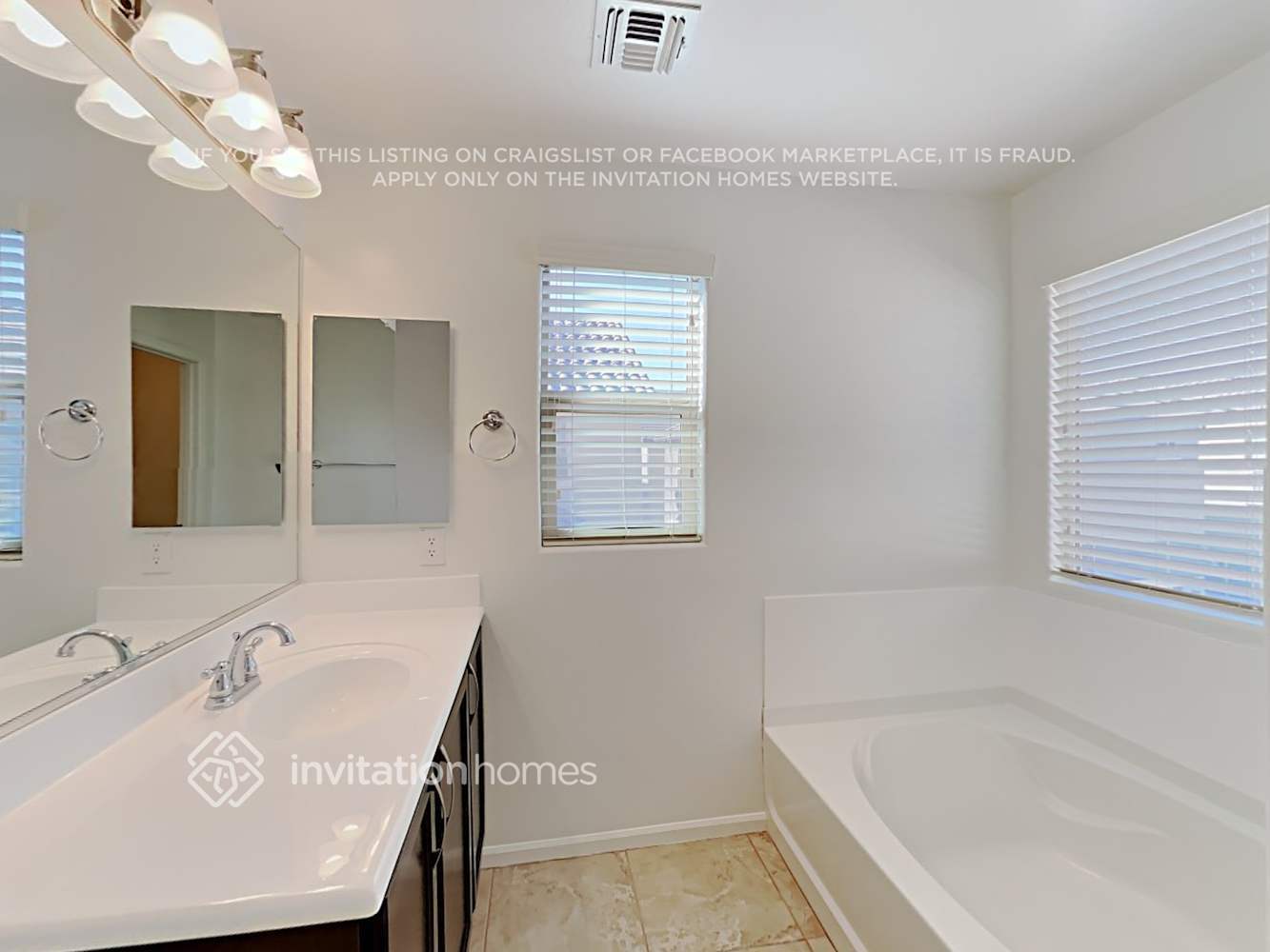 Building Photo - 3394 E Liberty Ln