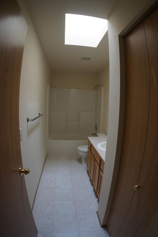 Building Photo - 2964 Sprague St