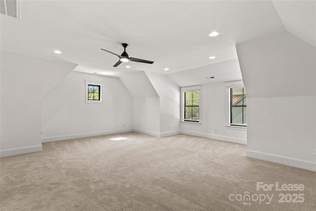 Building Photo - 269 Conroy Ave