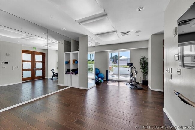 Building Photo - 2821 N Ocean Blvd
