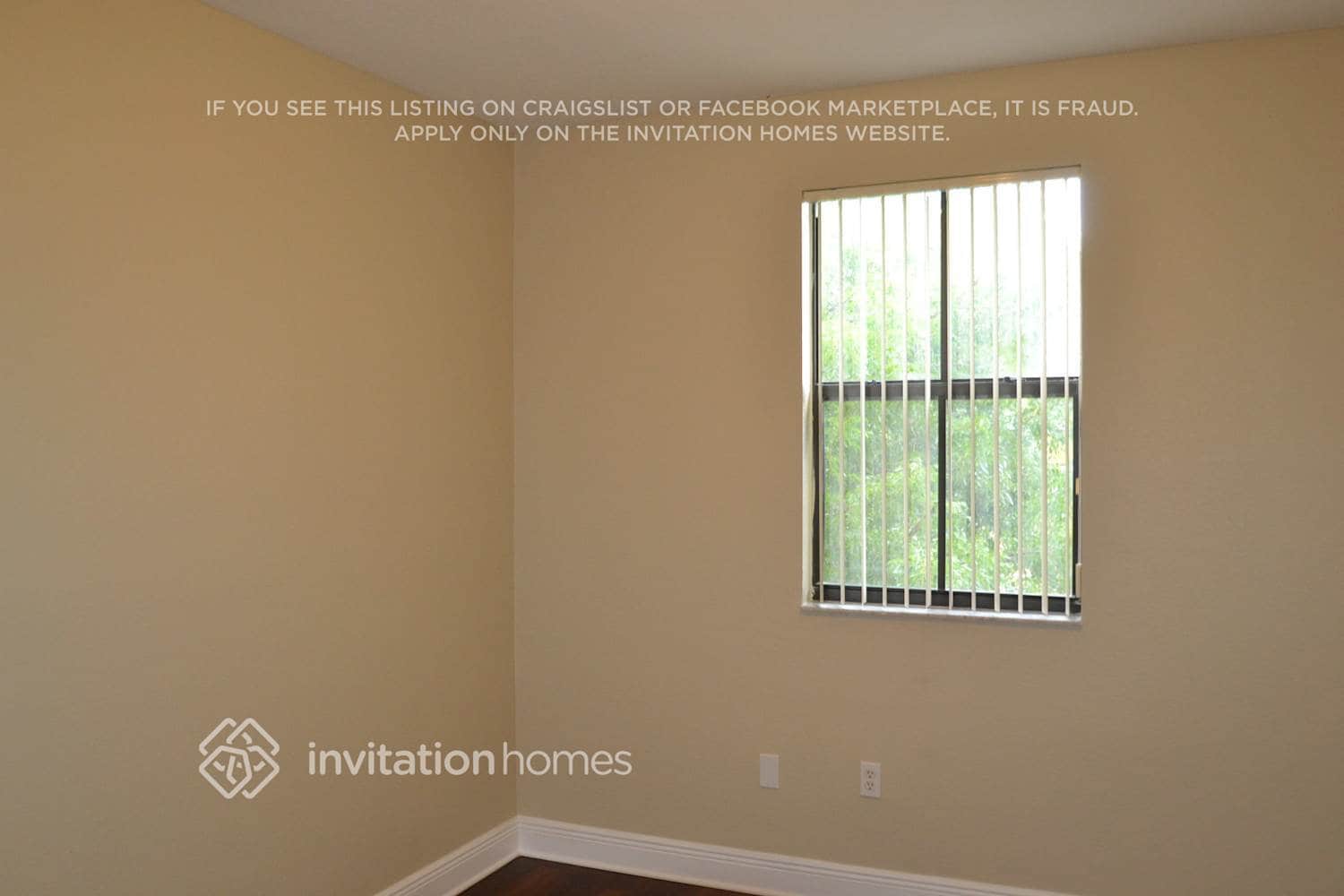 Building Photo - 3720 SW 69th Ave