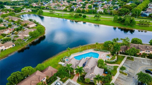 Building Photo - 20886 NW 2nd St