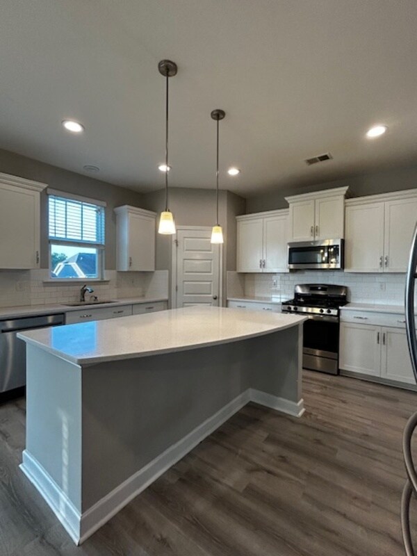 Building Photo - 309 Madison Park Dr