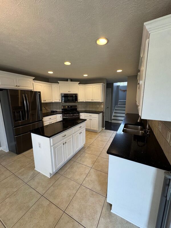 Building Photo - 5545 S Michigan Ave