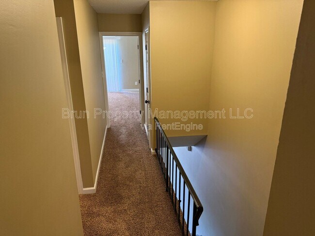 Building Photo - 334 Olympia Dr