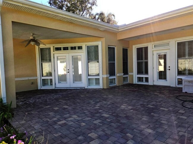 Building Photo - 124 Giralda Blvd NE