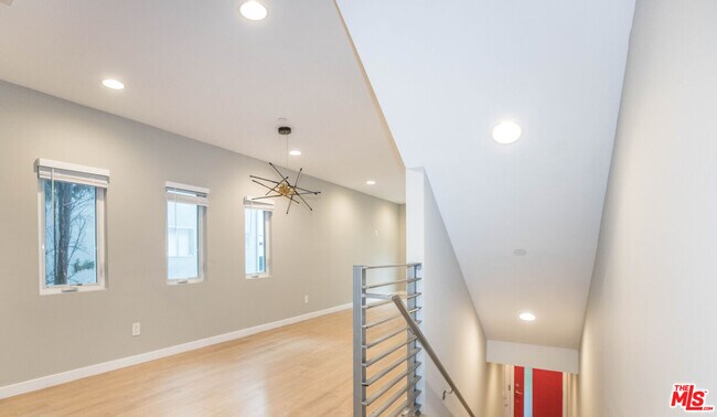 Building Photo - 6546 La Mirada Ave