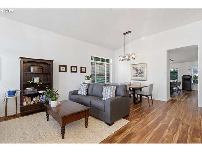 Building Photo - Beautifully Updated 5BR Home with Designer Kitchen, Main-Level Suite & Private Backyard Oasis Nea...