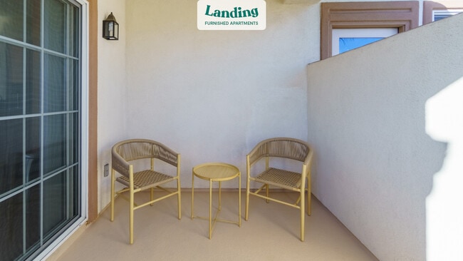 Building Photo - 8250 Vineyard Ave