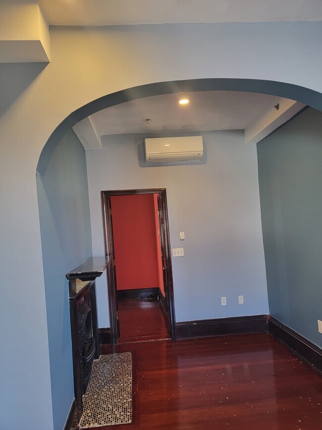 Entry way - 15 Locust St