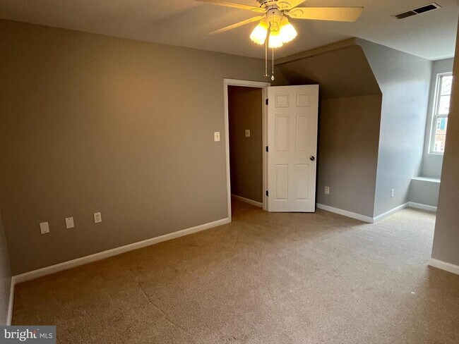 Building Photo - 14223 Brenham Dr