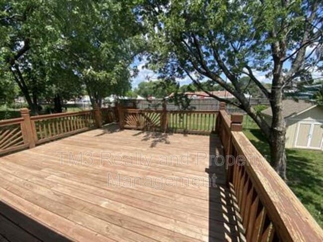 Building Photo - 12725 S Raintree Dr