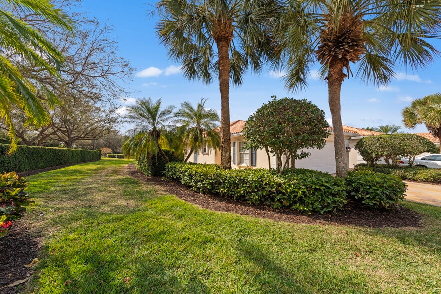 Building Photo - 4748 San Carlo Ct