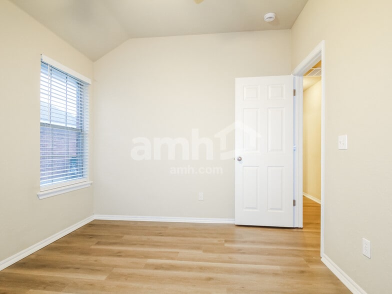 Building Photo - 509 SW 163rd St