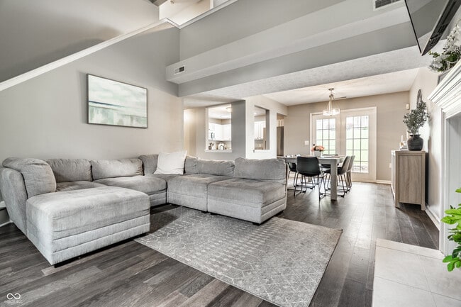 Building Photo - 9660 Overcrest Dr