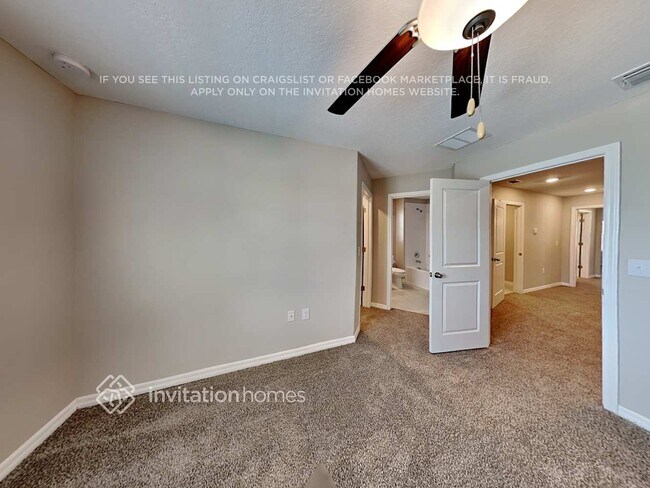 Building Photo - 8477 Campus Woods Way