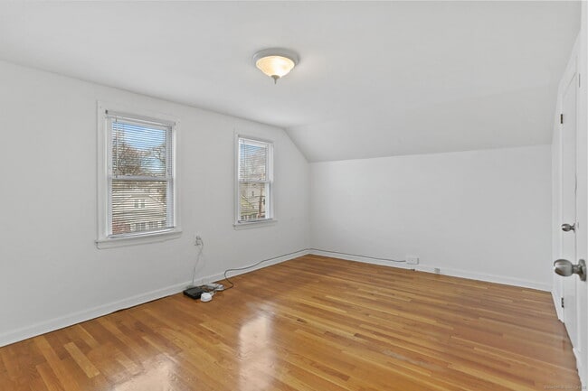 Building Photo - 8 3rd St