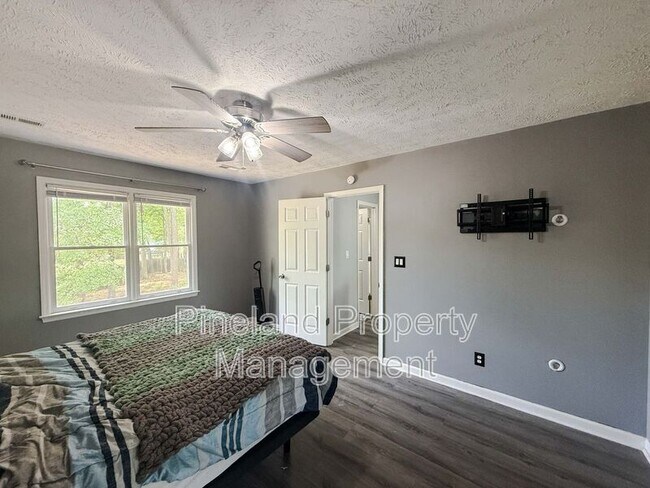 Building Photo - 3446 Sandystone Cir