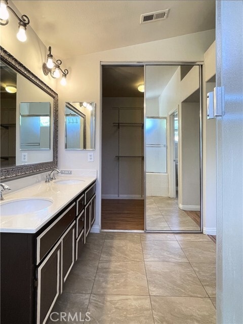 Building Photo - 2126 Sun Ridge Dr