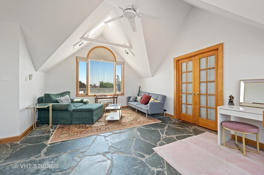 Building Photo - 3629 N Wayne Ave