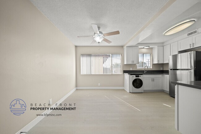 Building Photo - 12236 Manor Dr.