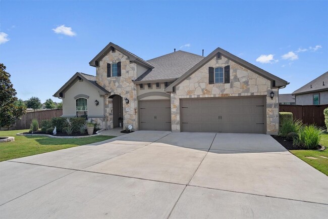 Building Photo - 4945 Strada Dr