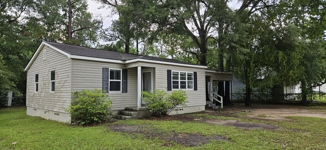 Building Photo - 1528 S Park Ave