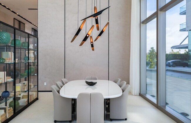 Building Photo - 10203 Collins Ave