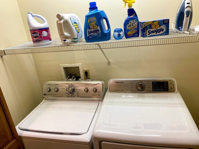 Building Photo - 66 Paquette Dr