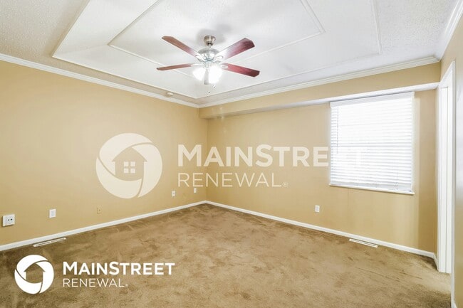 Building Photo - 609 SE Steeple Ct