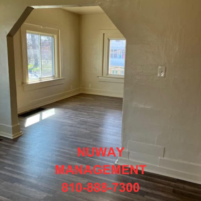 Building Photo - 810-888-7300