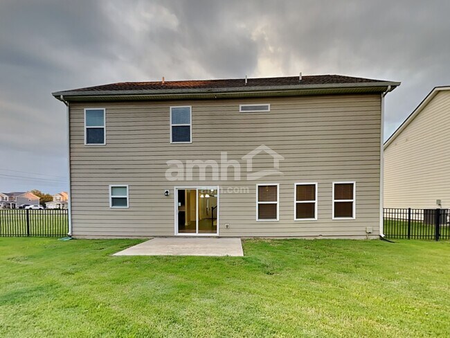 Building Photo - 535 Drema Ct